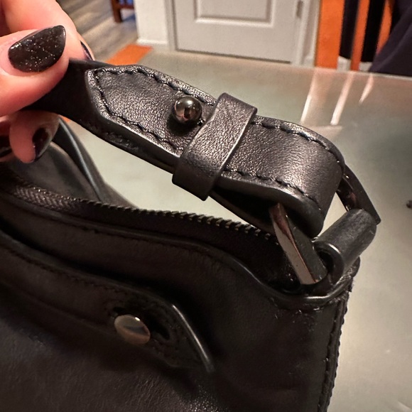 Sale 🔥Like NEW!! BOTKIER Bucket Leather Hobo Bag - Picture 5 of 15